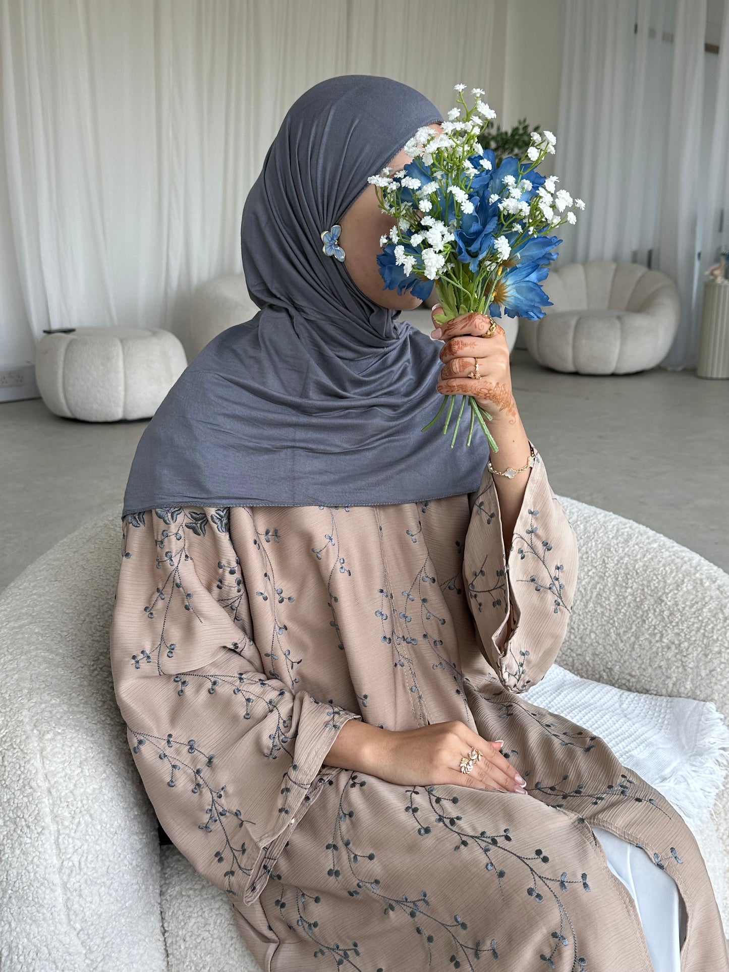 AHLAM embroidery buttoned abaya