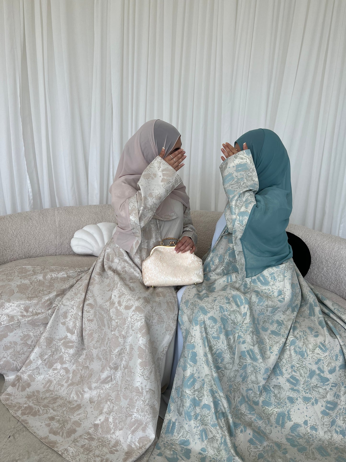 Noora luxury open abaya LIMITED EDITION
