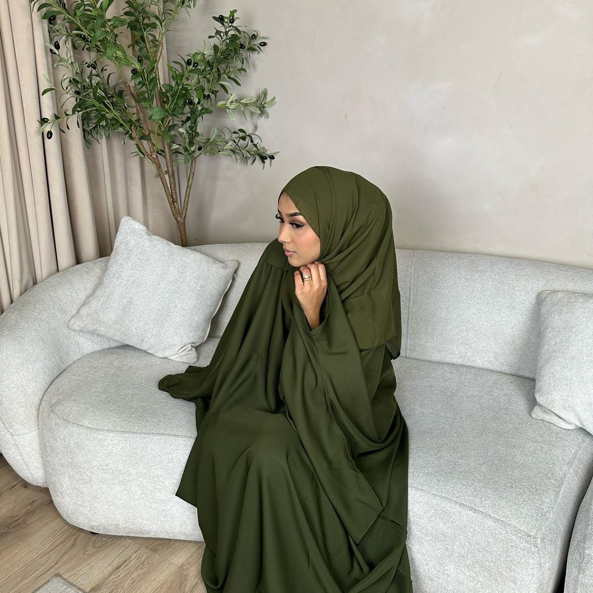 Batwing plain everyday abaya (inner belt)