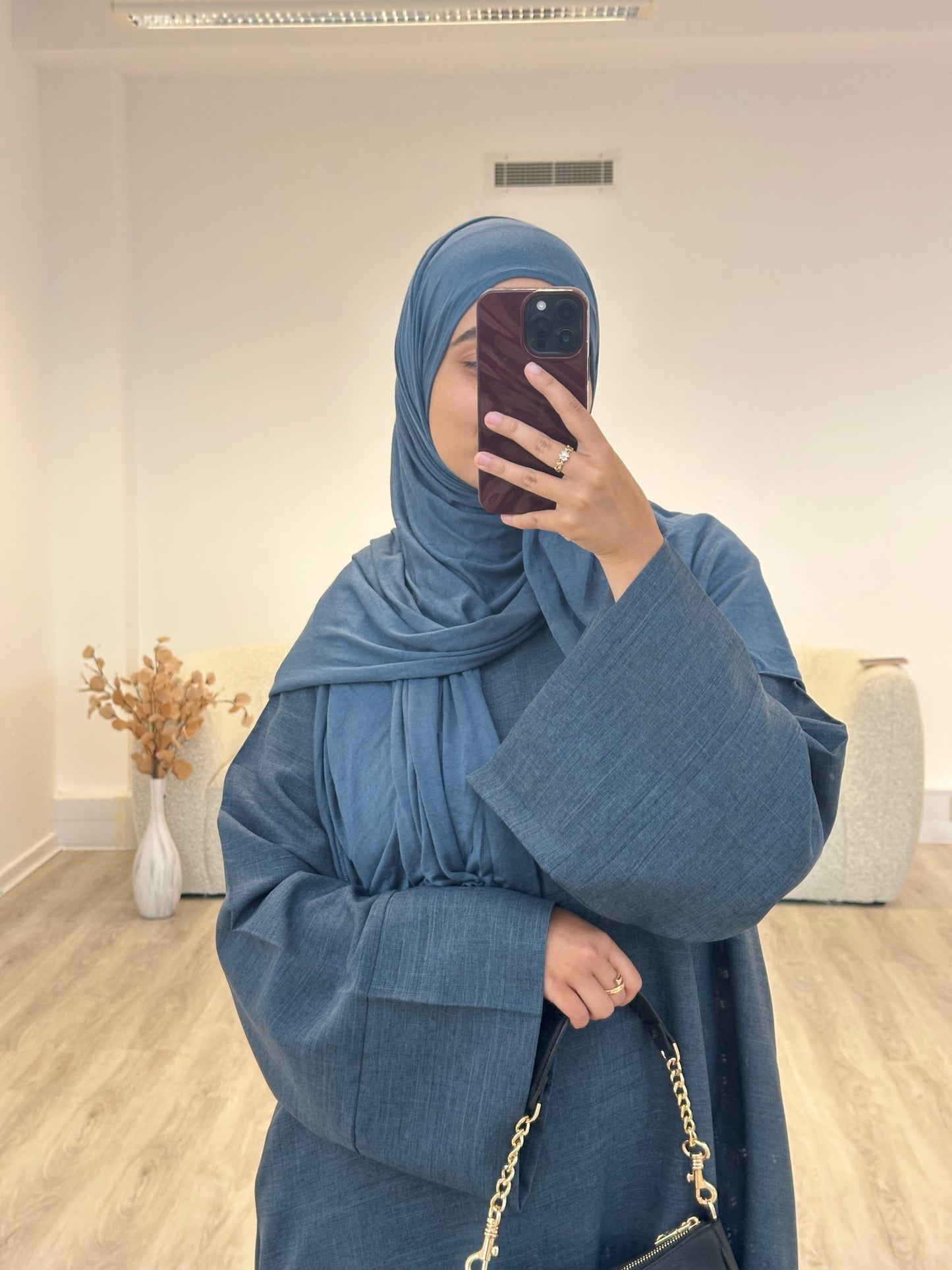 Closed Linen Abaya with closed sleeve