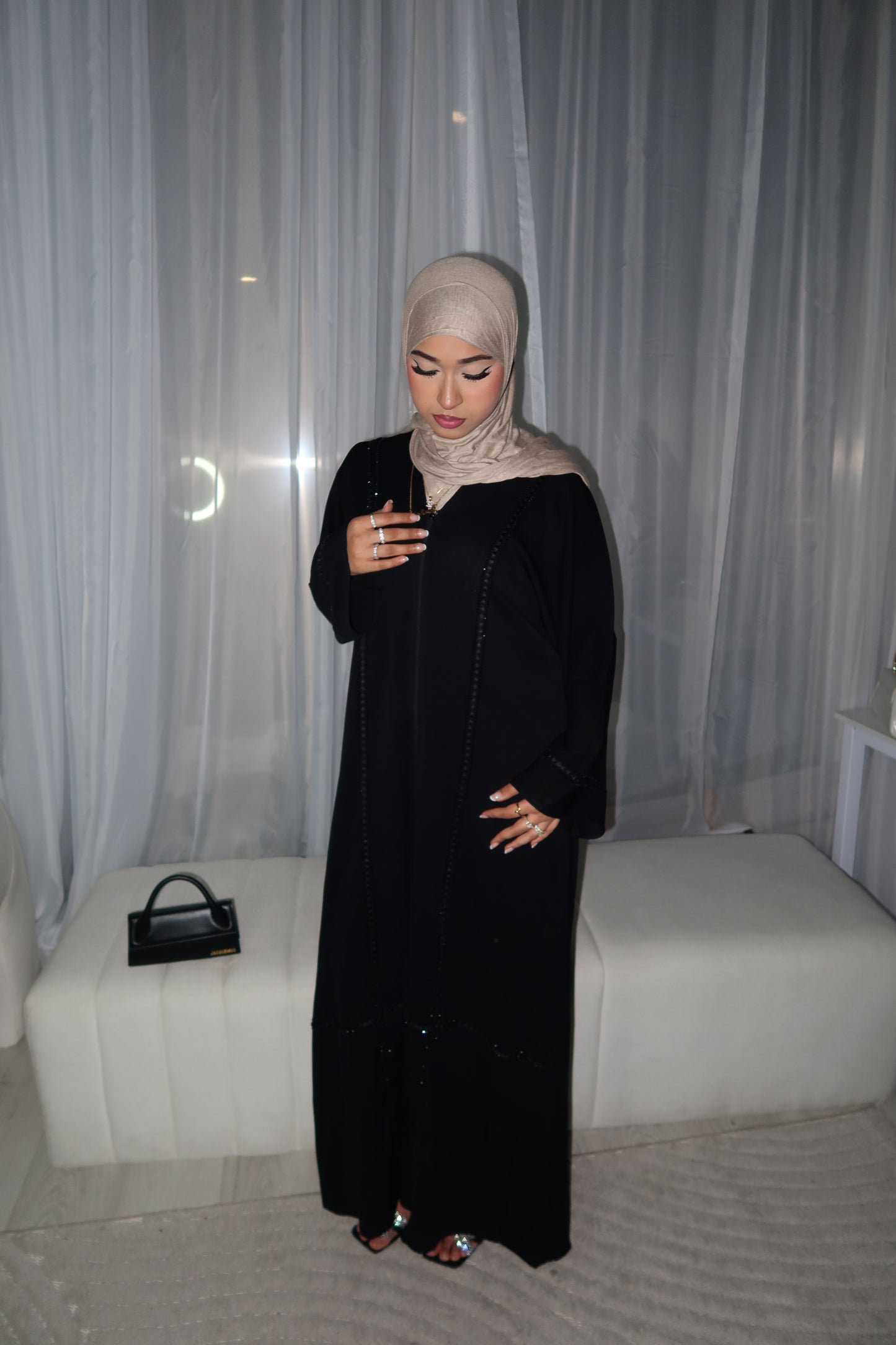 Reem Pom Pom zip abaya