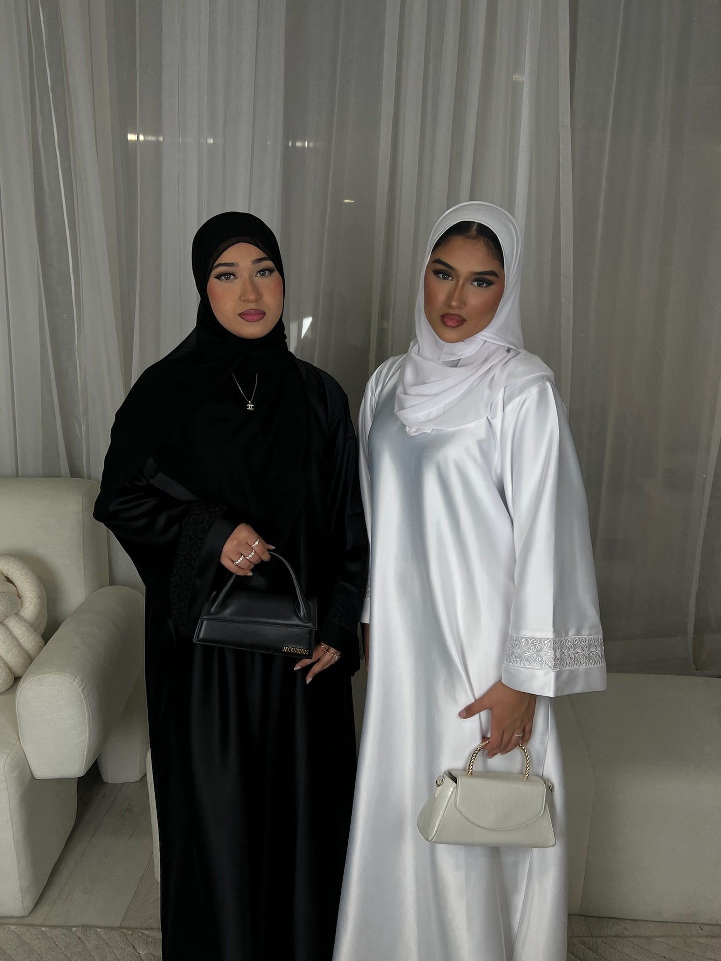 *EX DISPLAY* Marwa closed abaya with lace *EX DISPLAY*