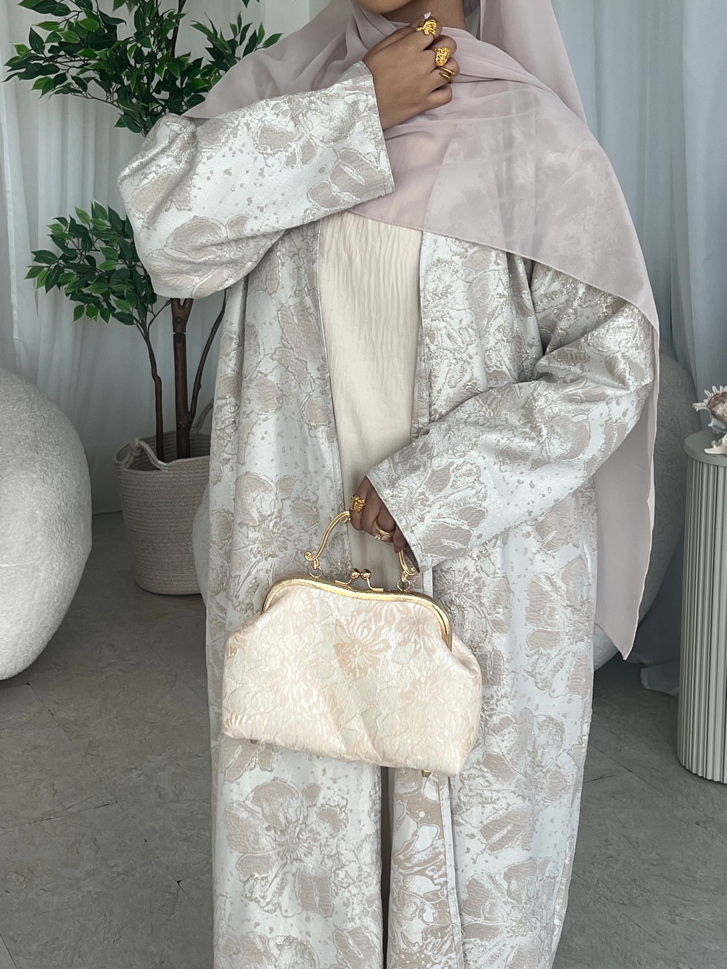 Noora luxury open abaya LIMITED EDITION