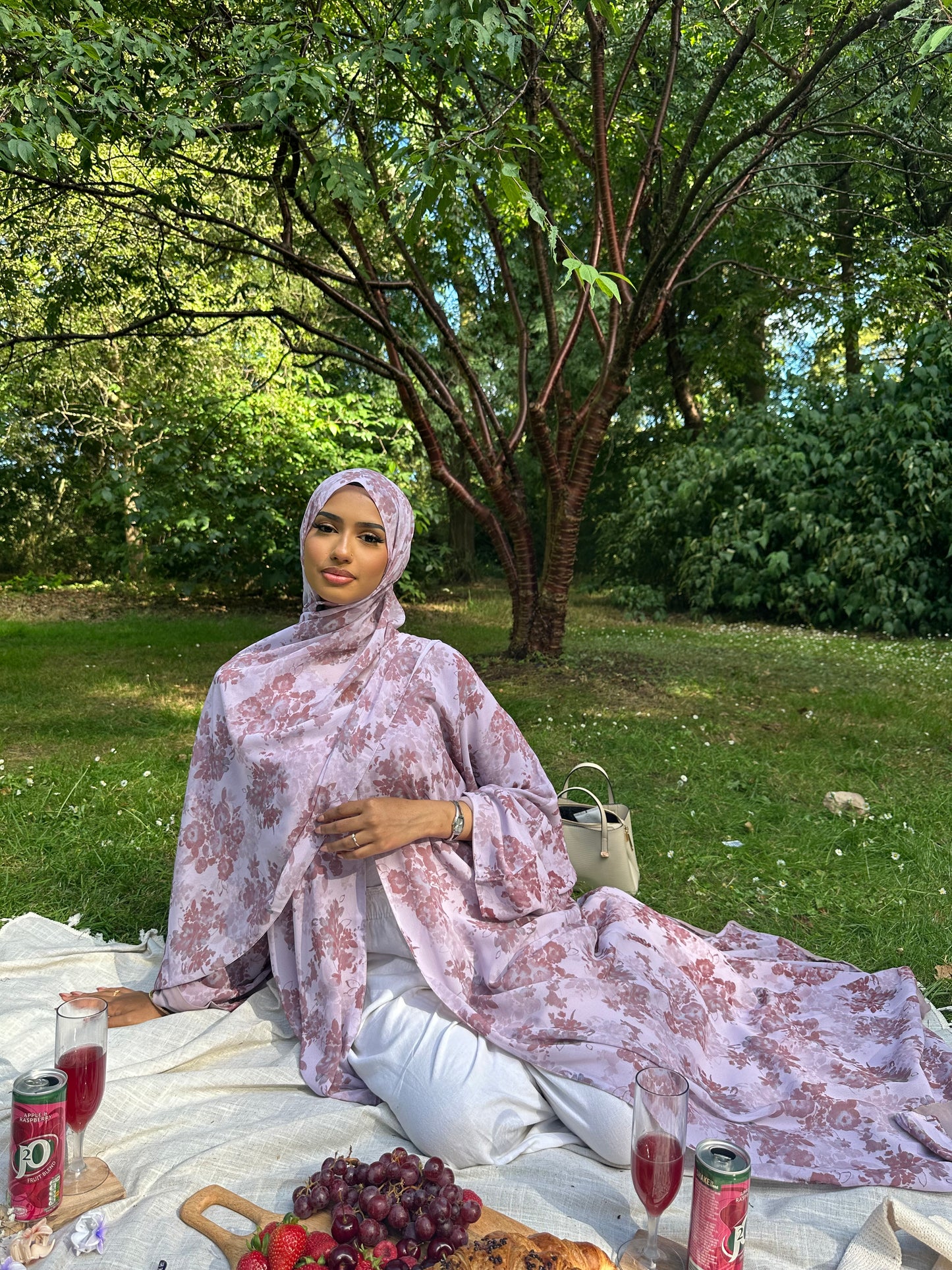 *EX DISPLAY* Warda floral printed abaya *EX DISPLAY*
