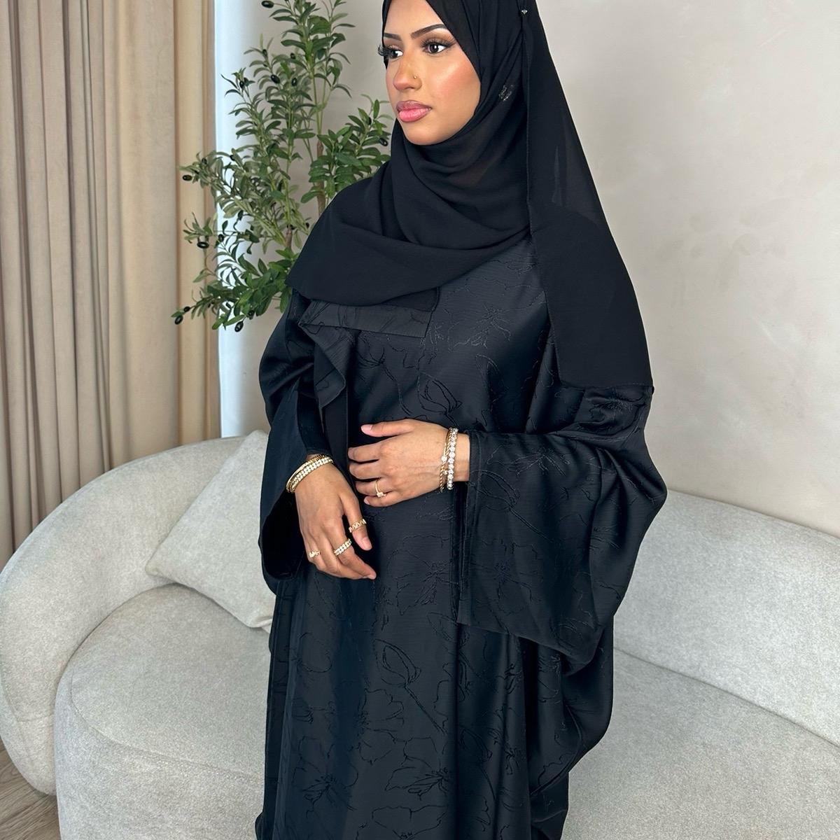 Inayaat Batwing Abaya ex display *ex display*