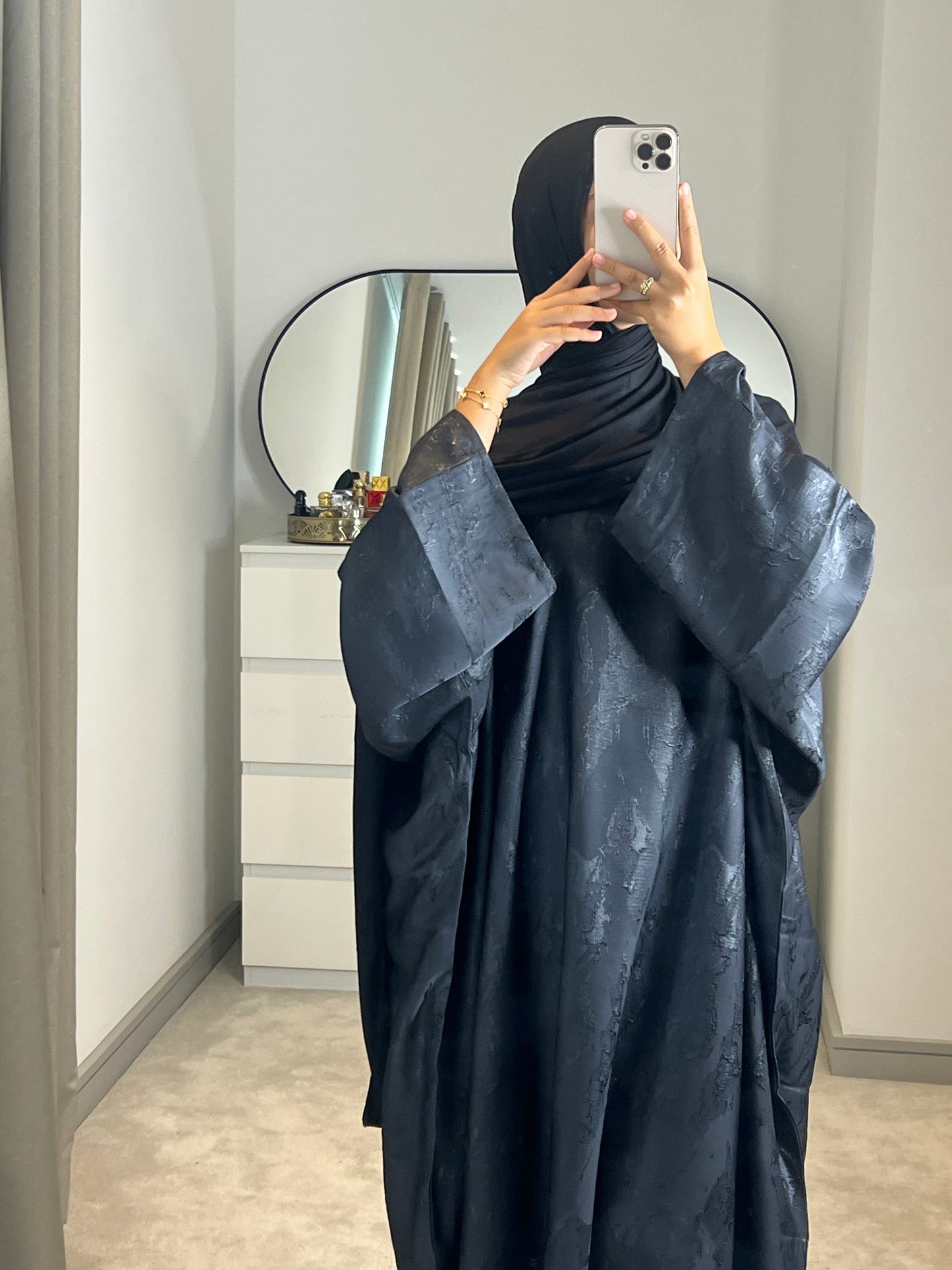 Hira Batwing Printed Abaya with Inner Belt