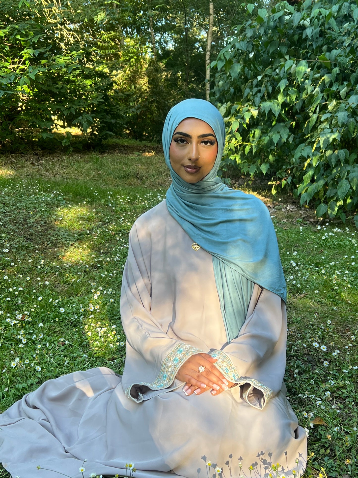 Isha floral lace summer closed abaya