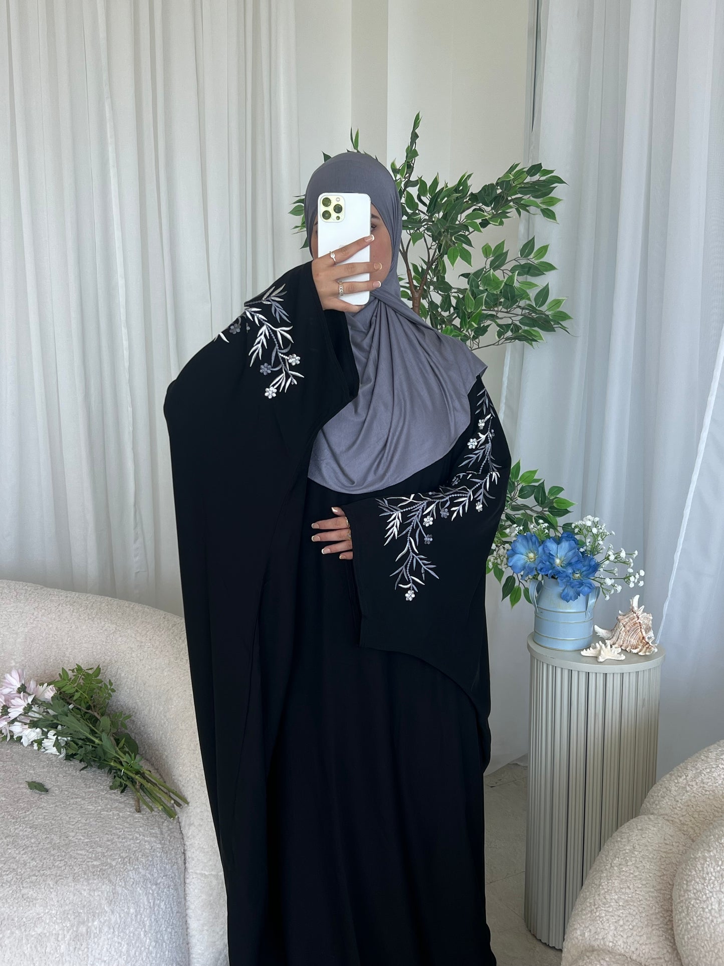 Anissa black batwing with grey embroidery abaya