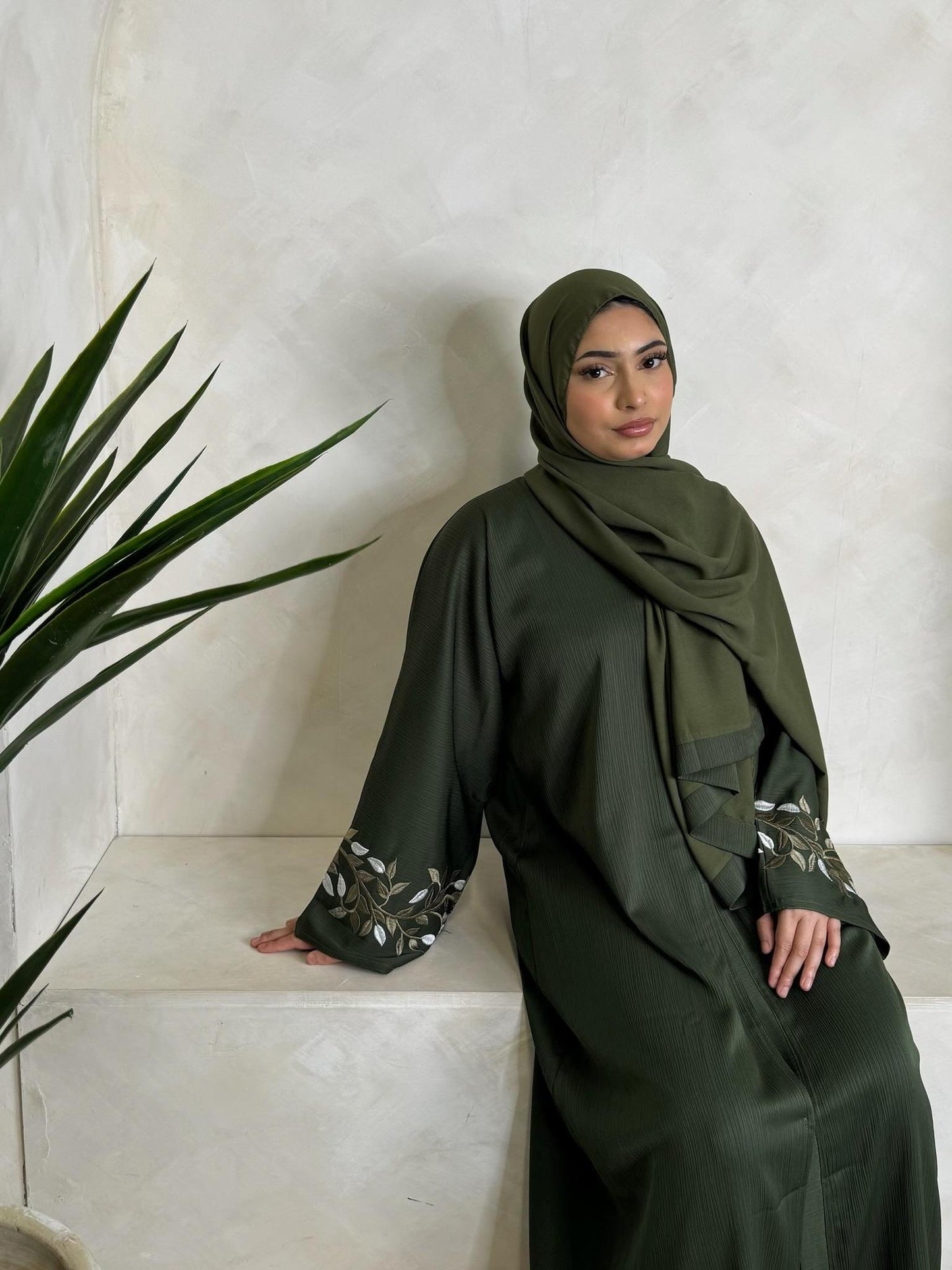 Azra Zoom Embroidery Abaya *ex display*