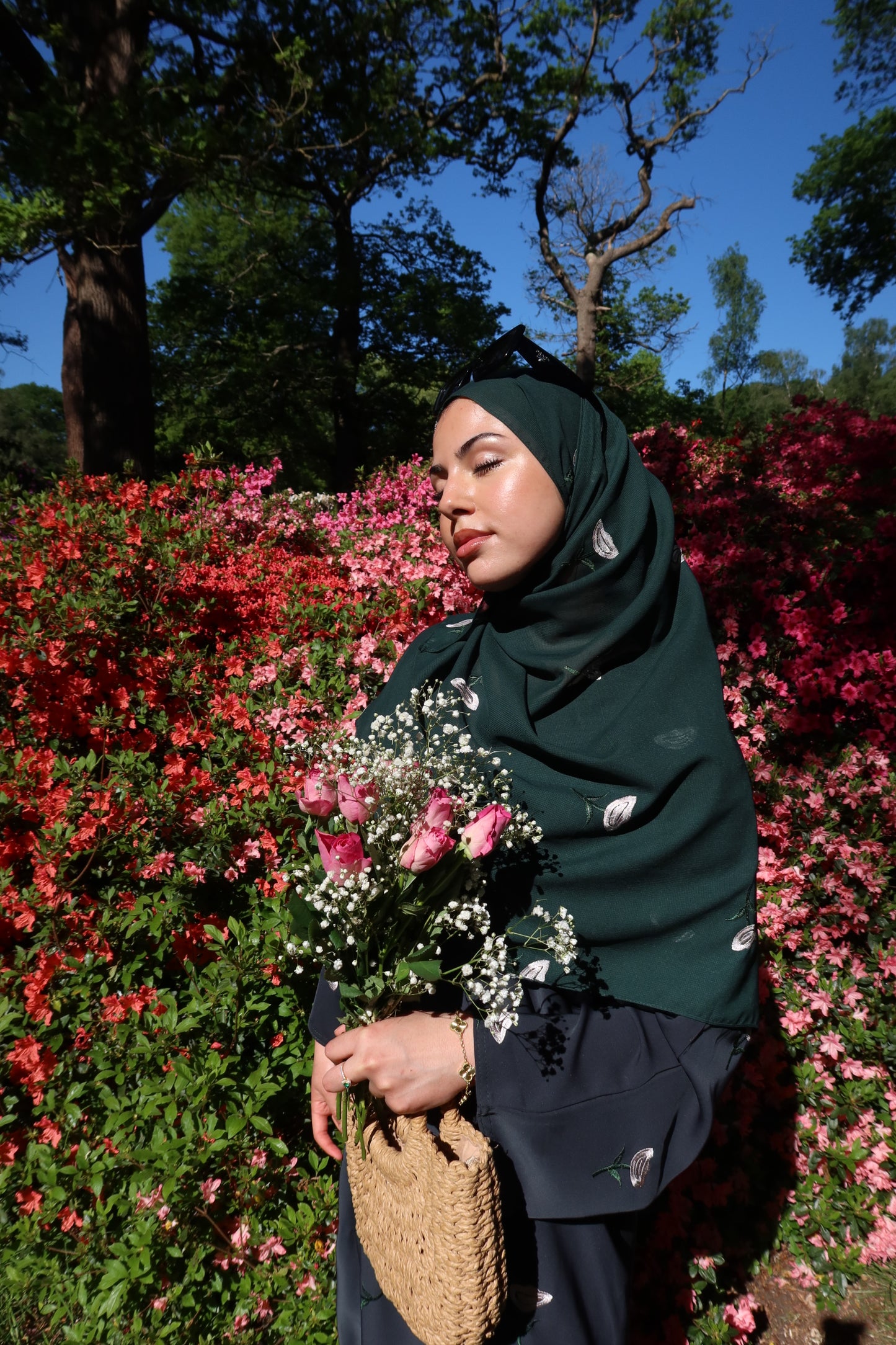 Yasmina Embroidery Buttoned Abaya