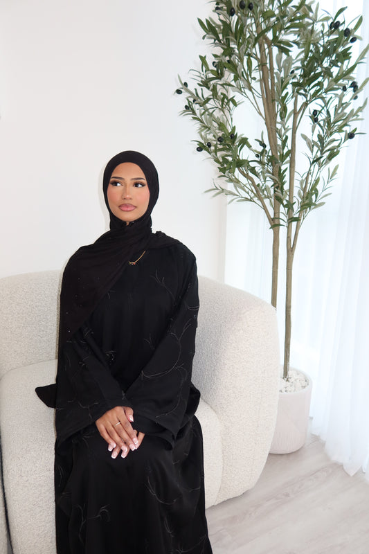 Nayla black embroidery abaya