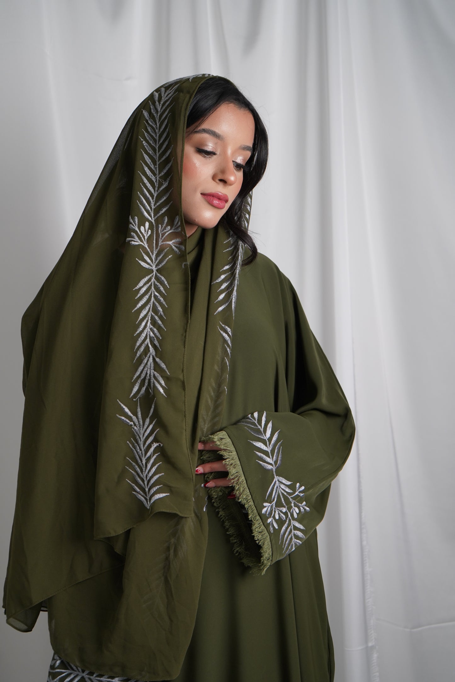 Filisteen olive embroidery closed abaya with matching embroidery hijab