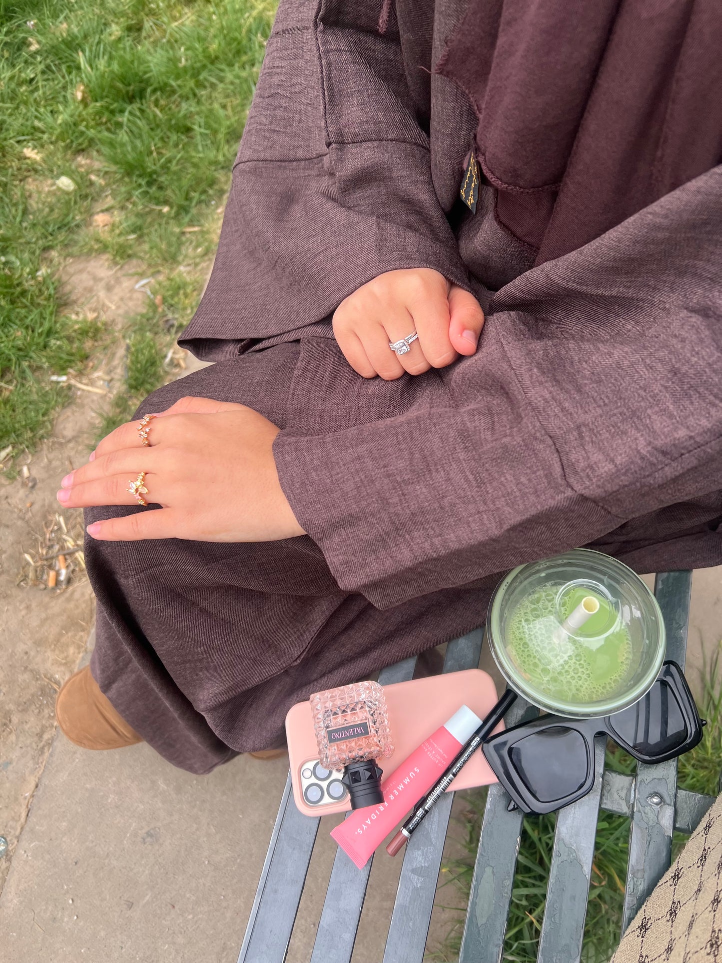 ESSENTIAL soft linen closed abaya