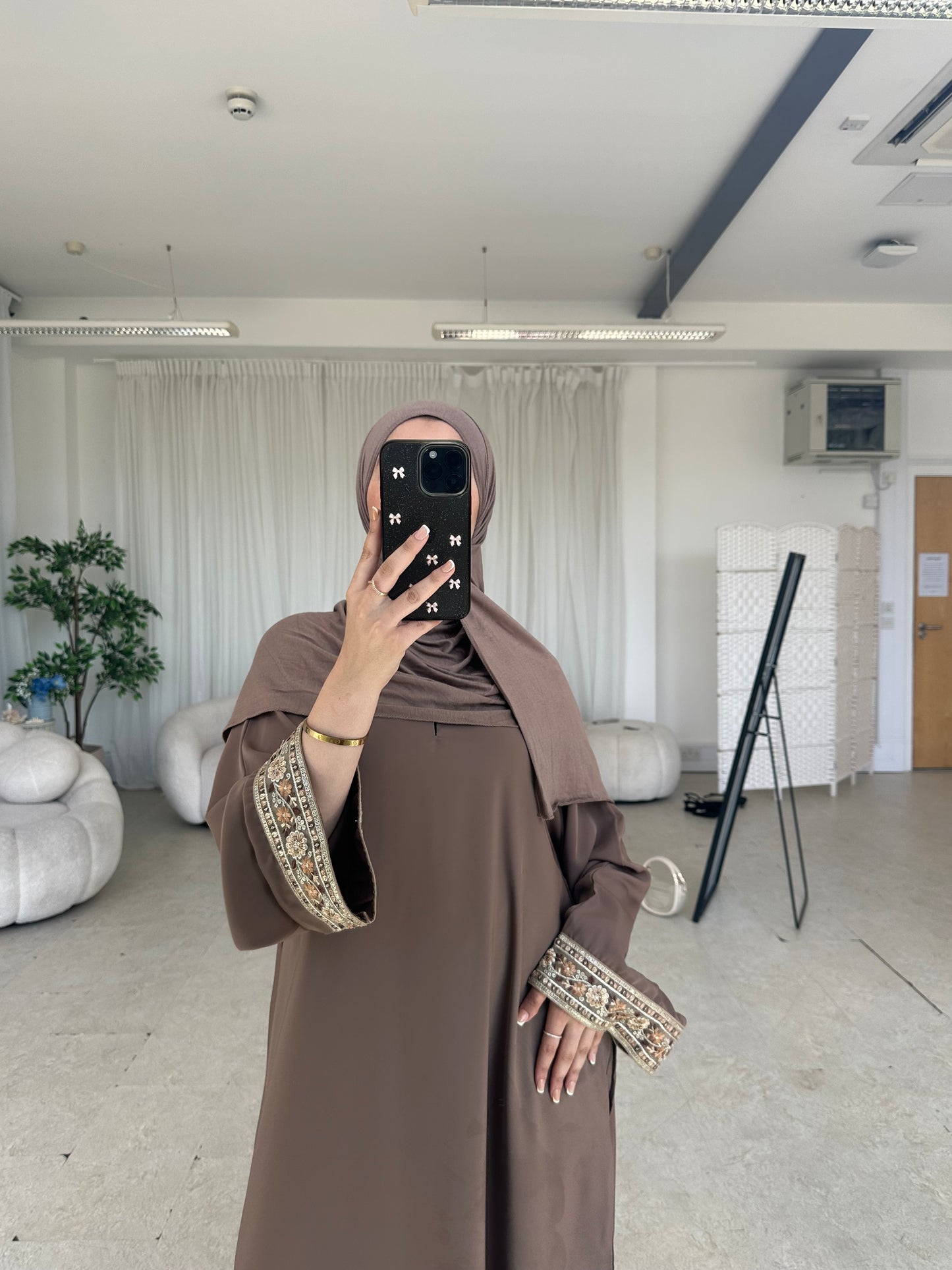 Isha floral lace summer closed abaya