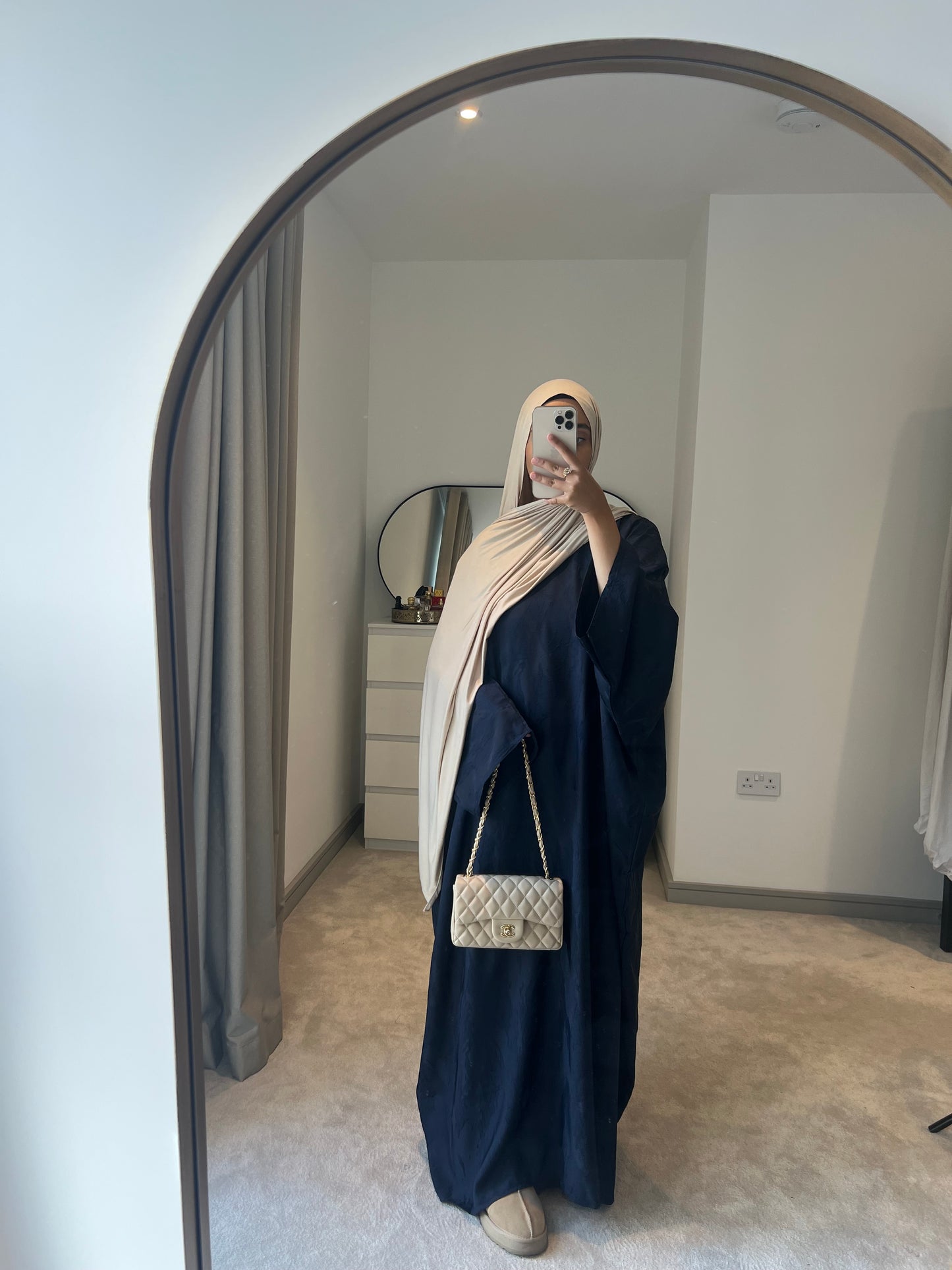 Hira Batwing Printed Abaya with Inner Belt