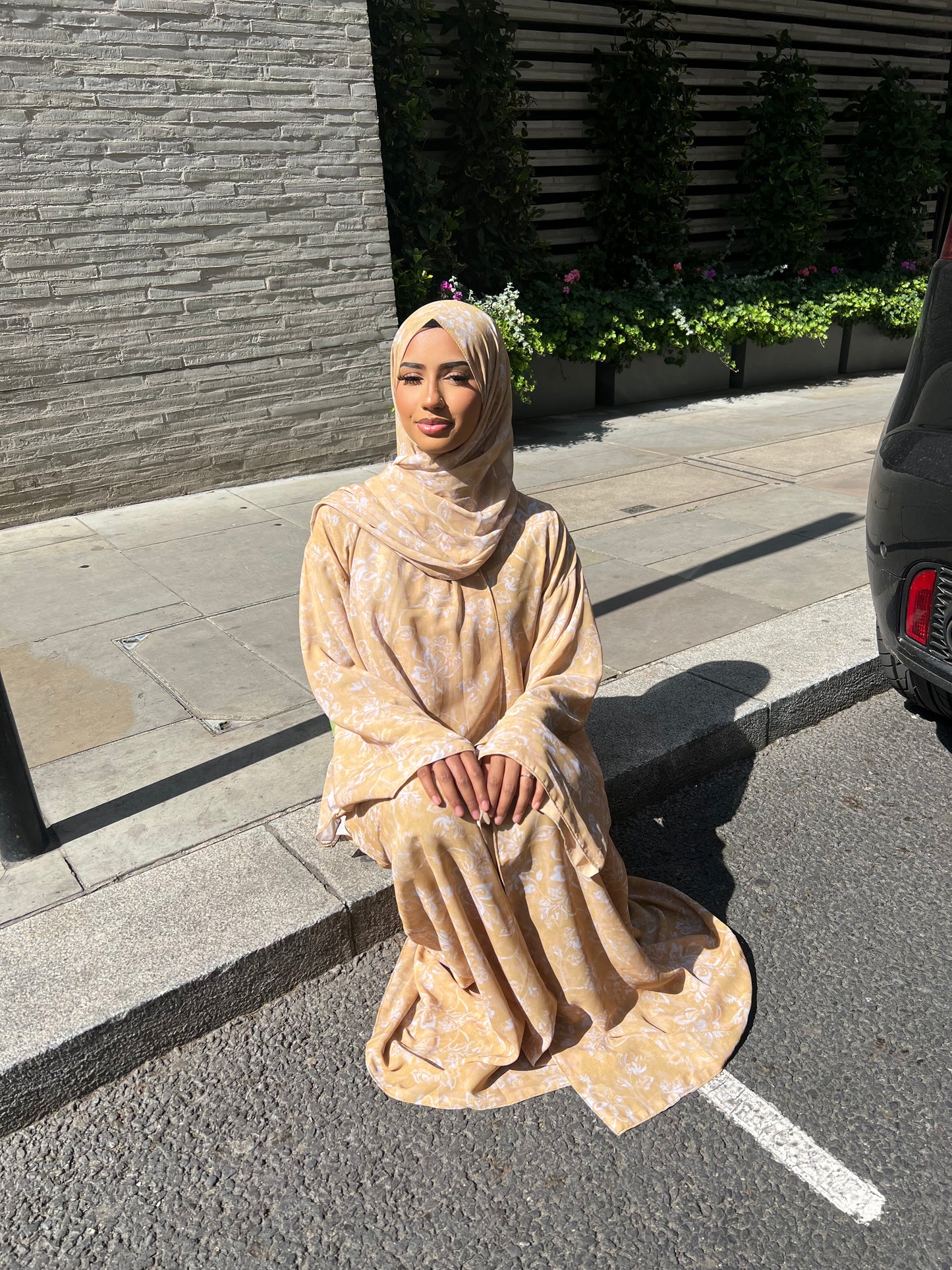 *EX DISPLAY* Warda floral printed abaya *EX DISPLAY*