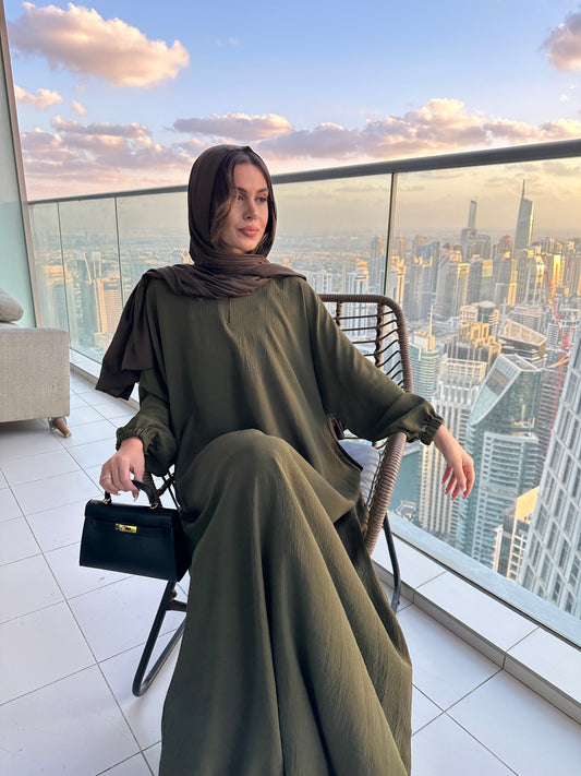Lamia Cuffed Sleeves Crepe Prayer Abaya with Pockets