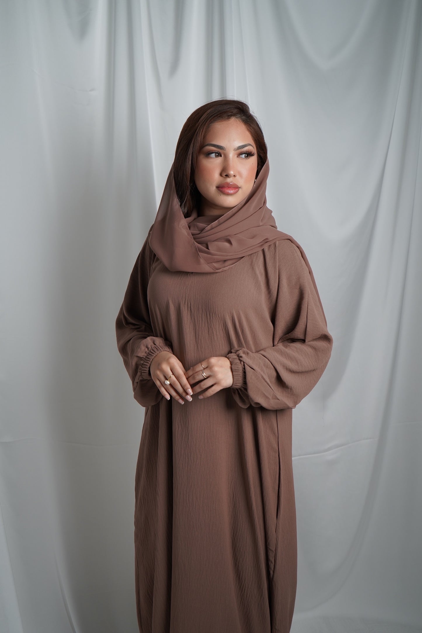 Lamia Cuffed Sleeves Crepe Prayer Abaya with Pockets