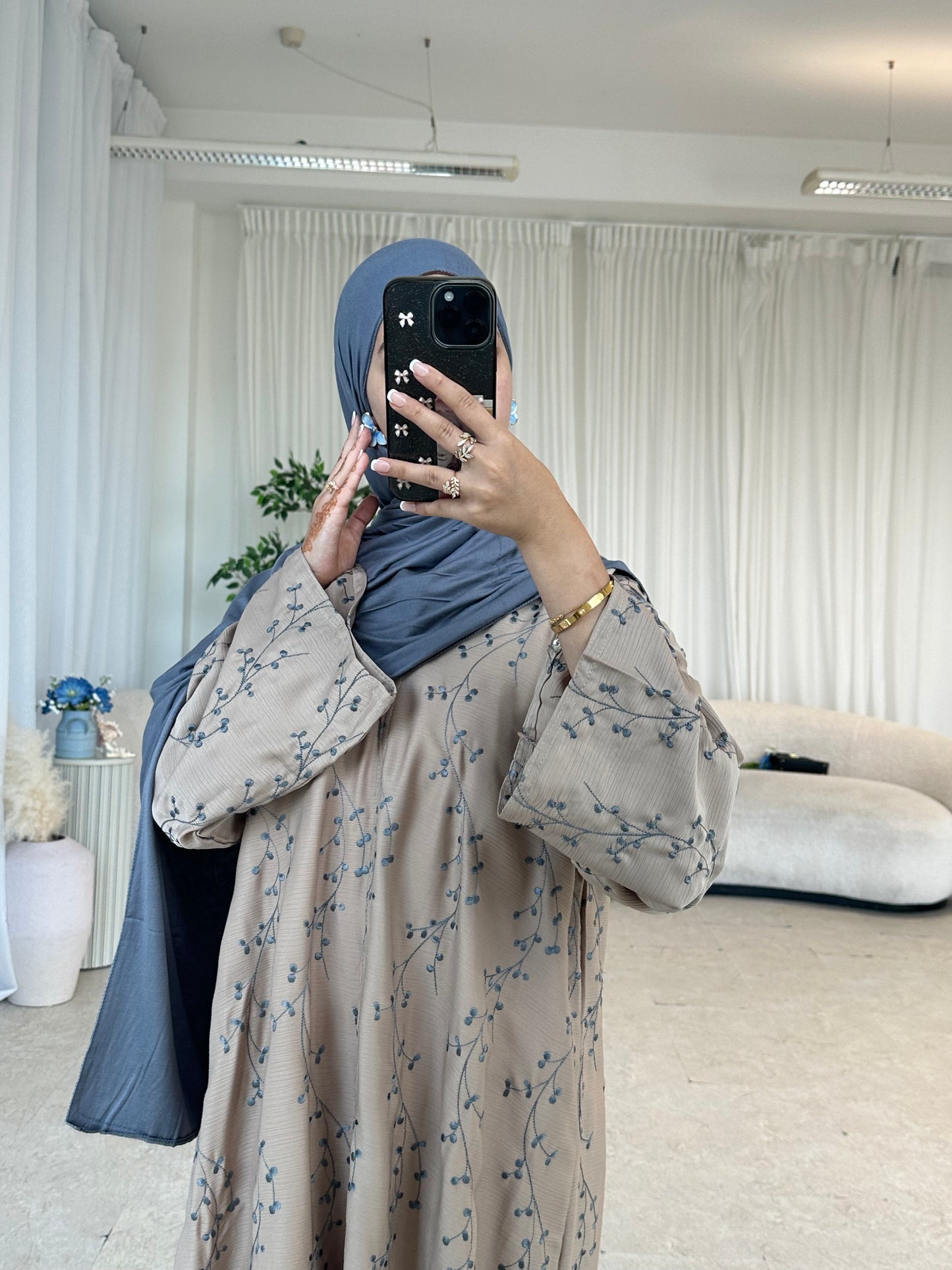 AHLAM embroidery buttoned abaya