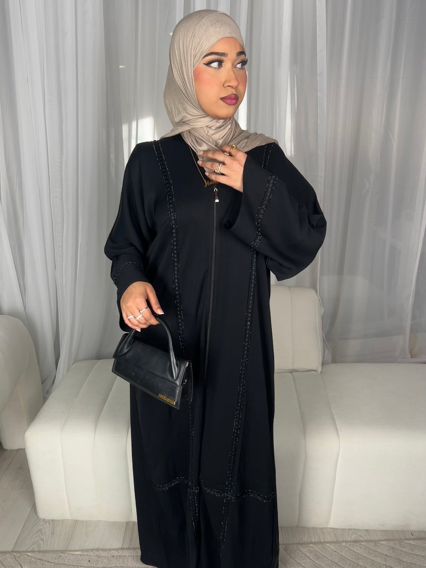 Reem Pom Pom zip abaya