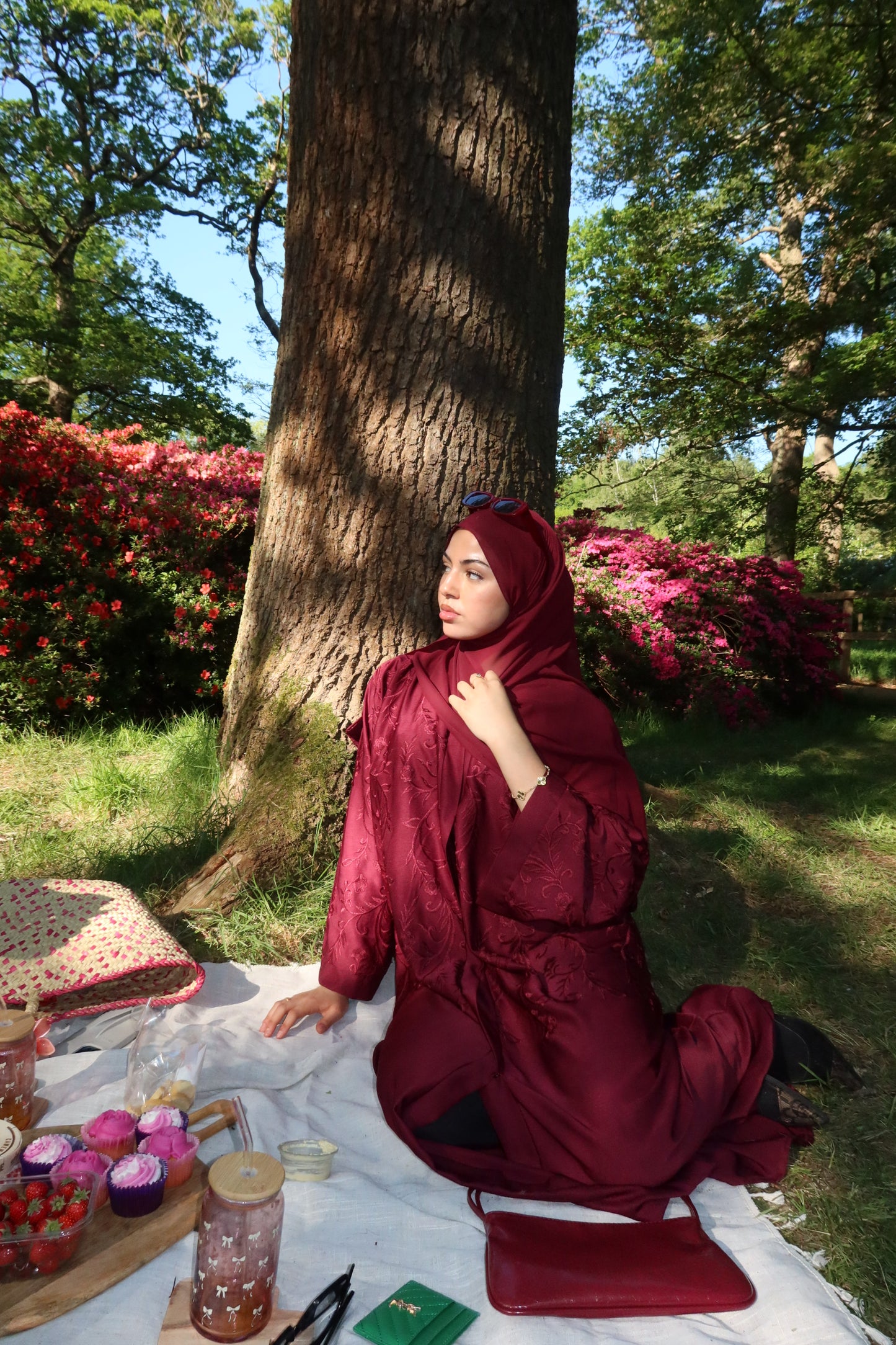 Anaaqa embroidery buttoned abaya