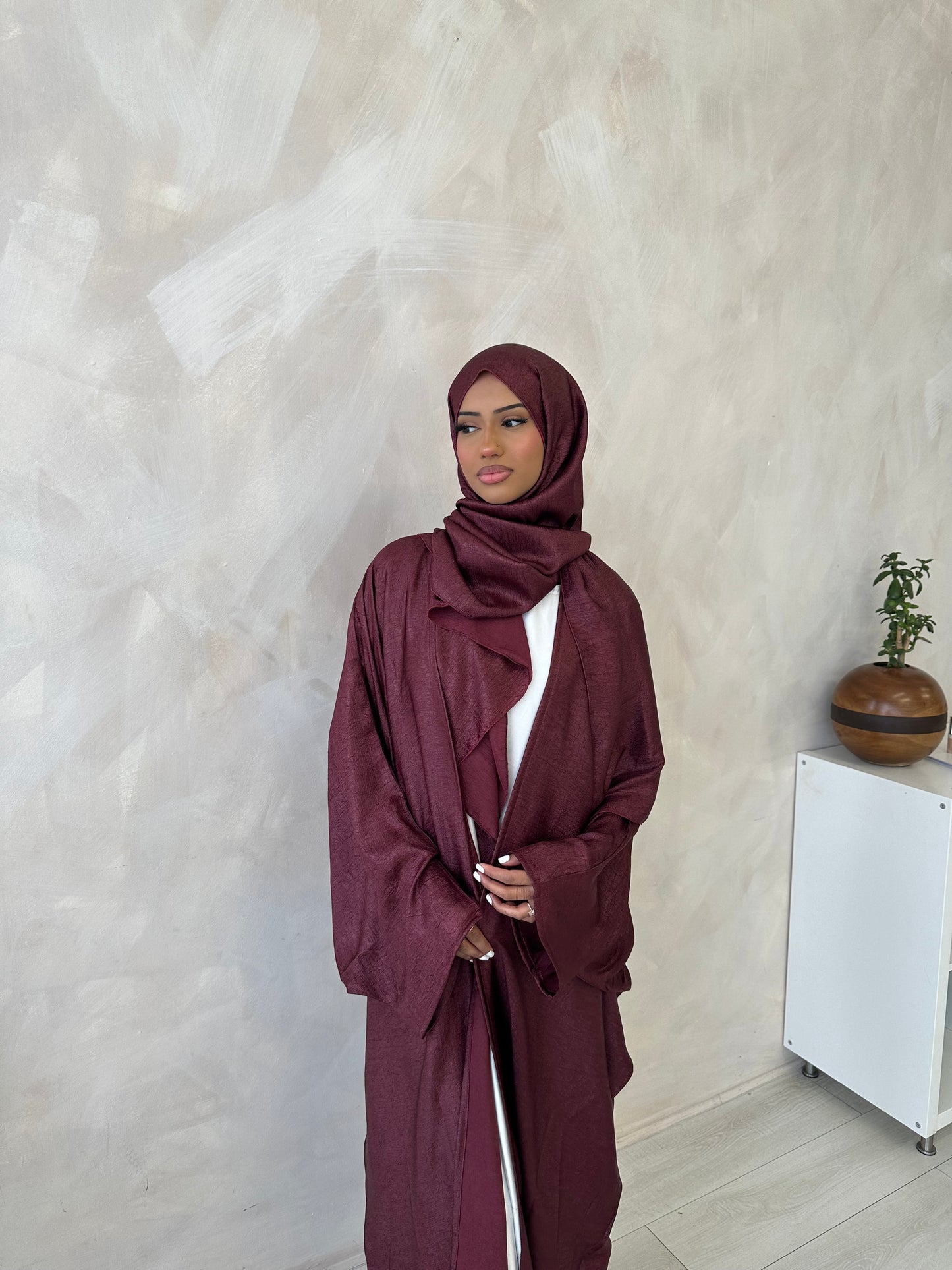 Khaleeji Farasha Abaya and Hijab Set
