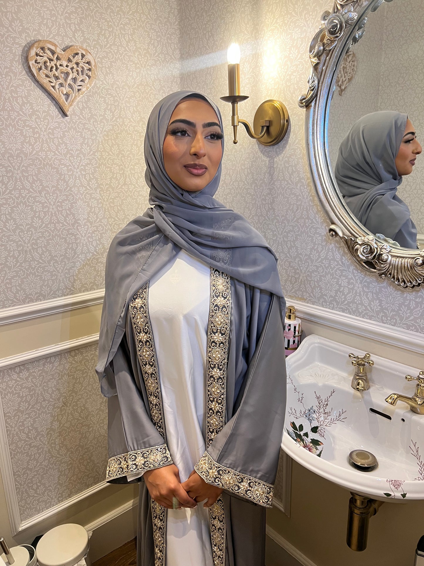 Yusra Lace Open abaya