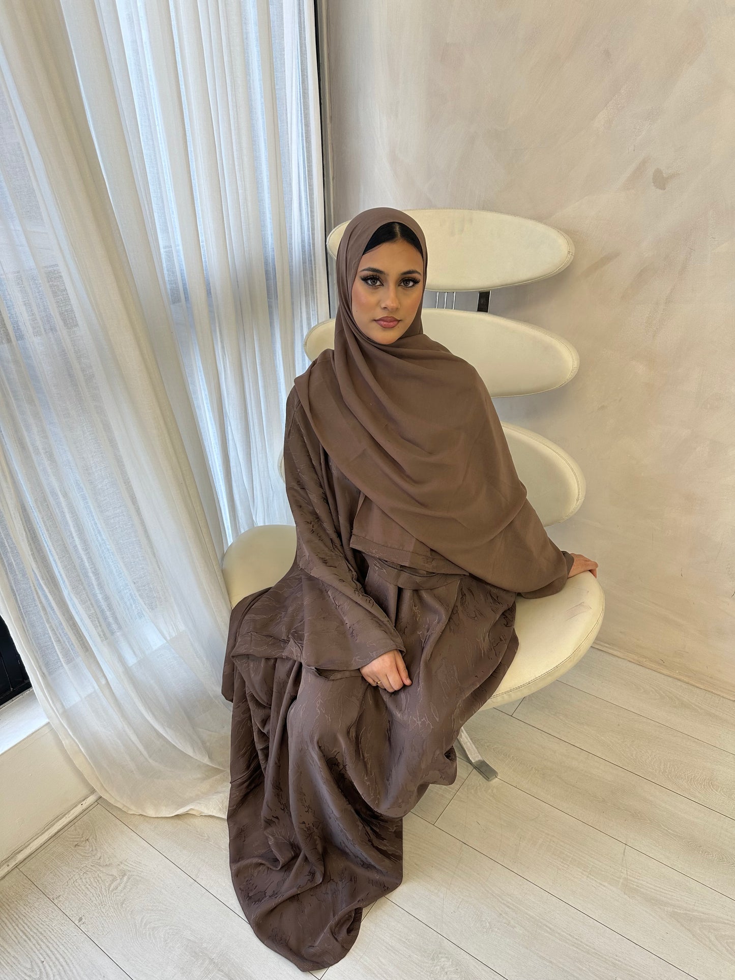 Hira Batwing Printed Abaya with Inner Belt