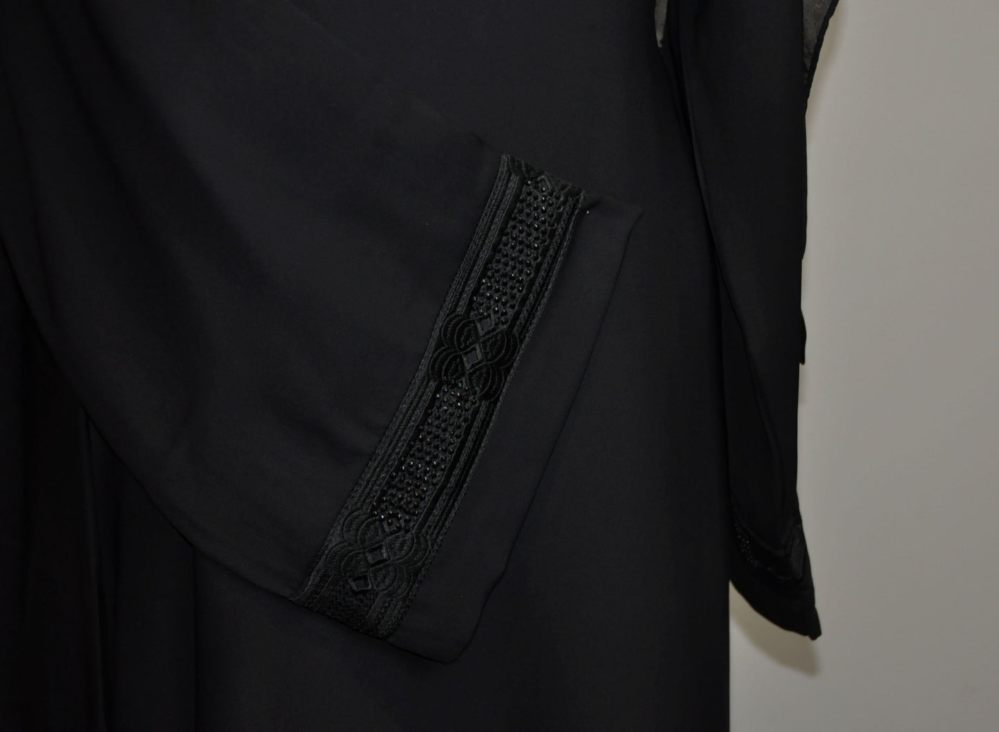 Wafa closed Abaya *ex display model*