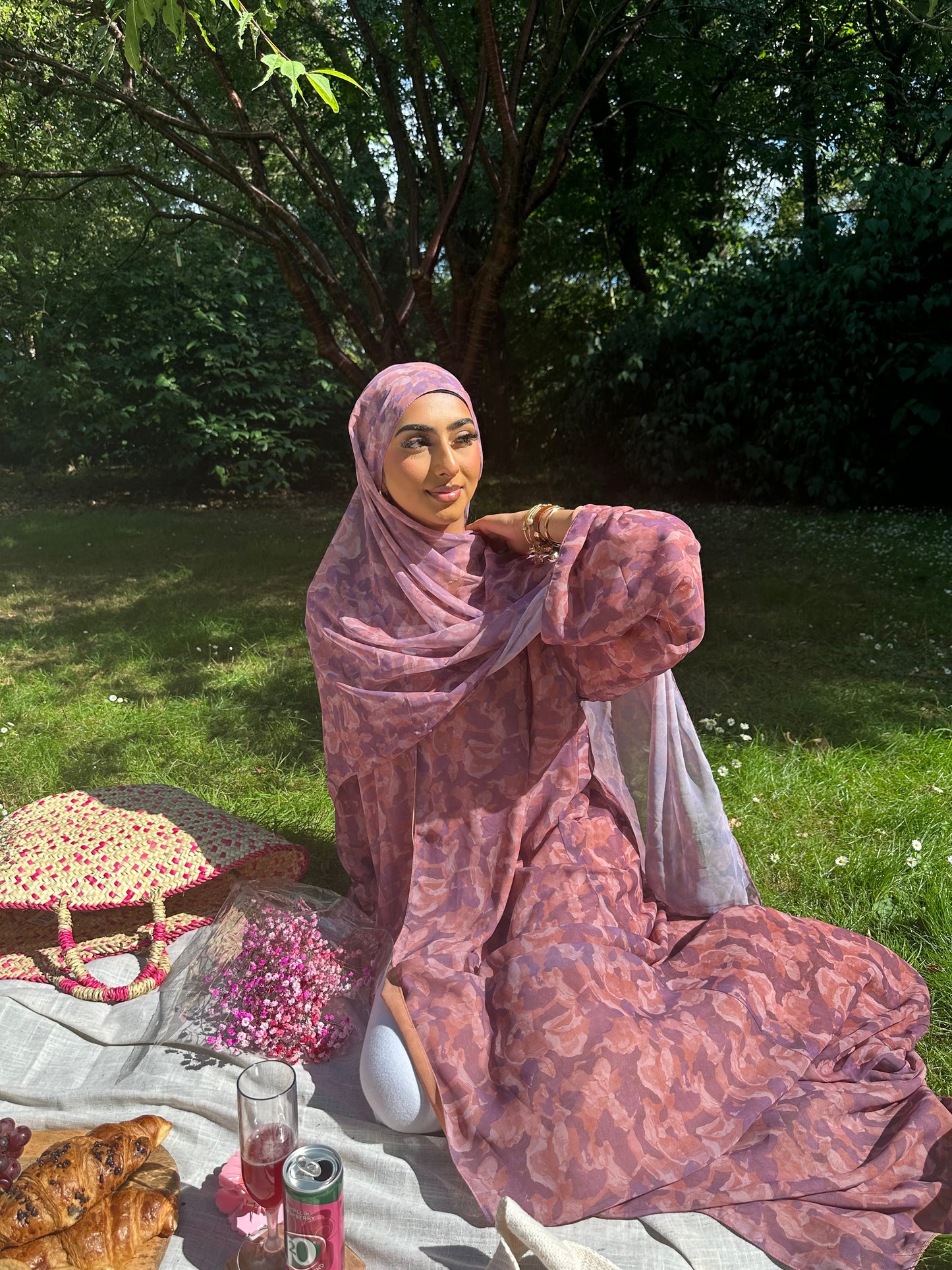 *EX DISPLAY* Warda floral printed abaya *EX DISPLAY*