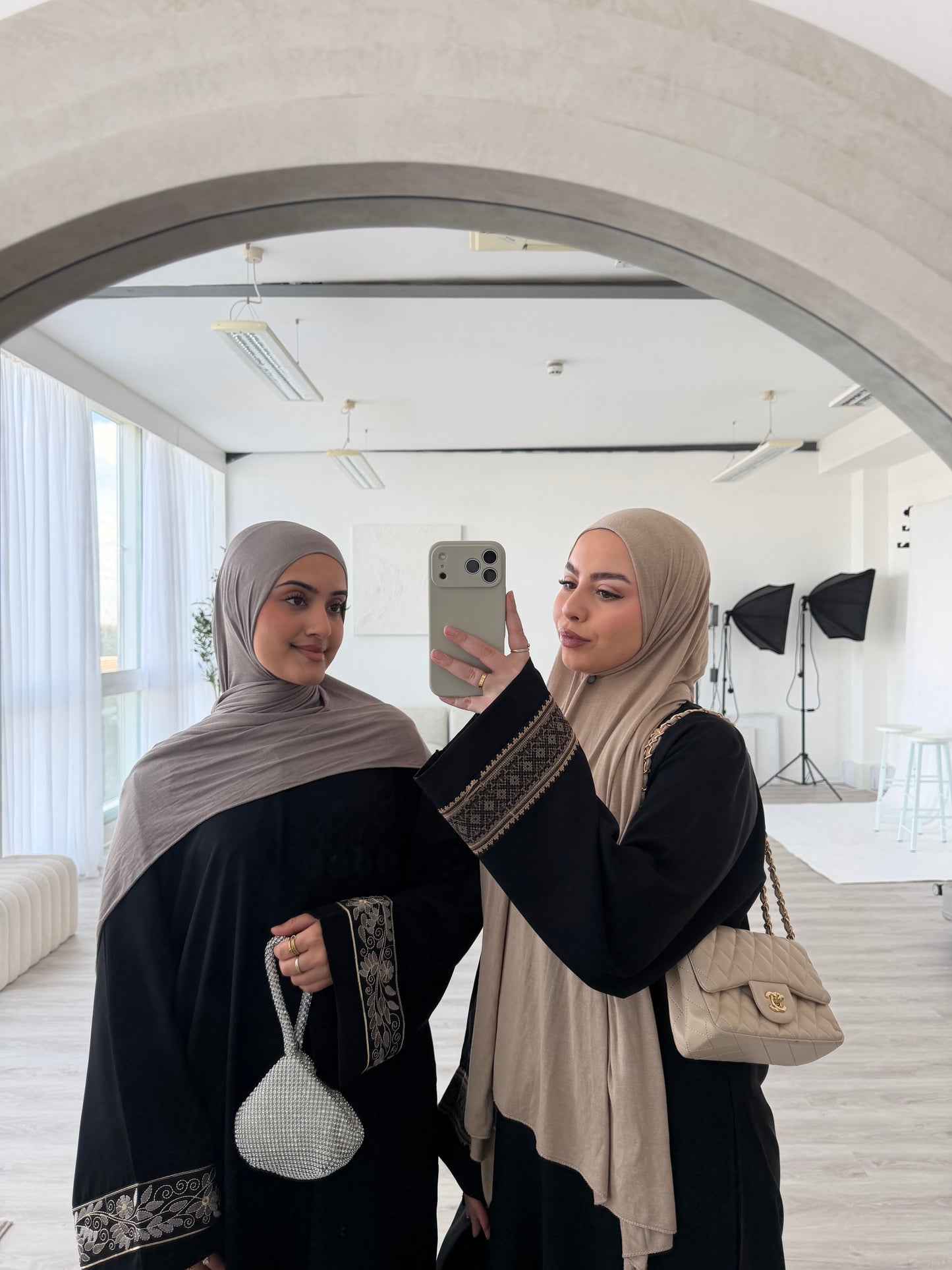 Haniya 2.0 black closed nida abaya LIMITED EDITION