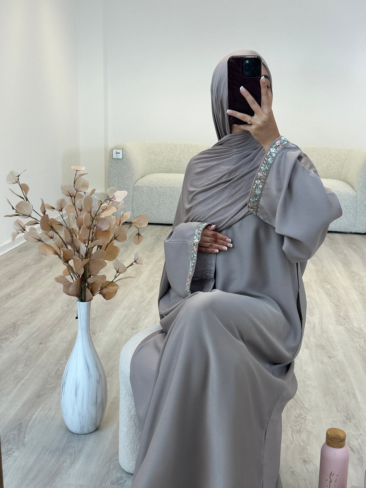 Goldar 2.0 floral lace gem closed zoom abaya
