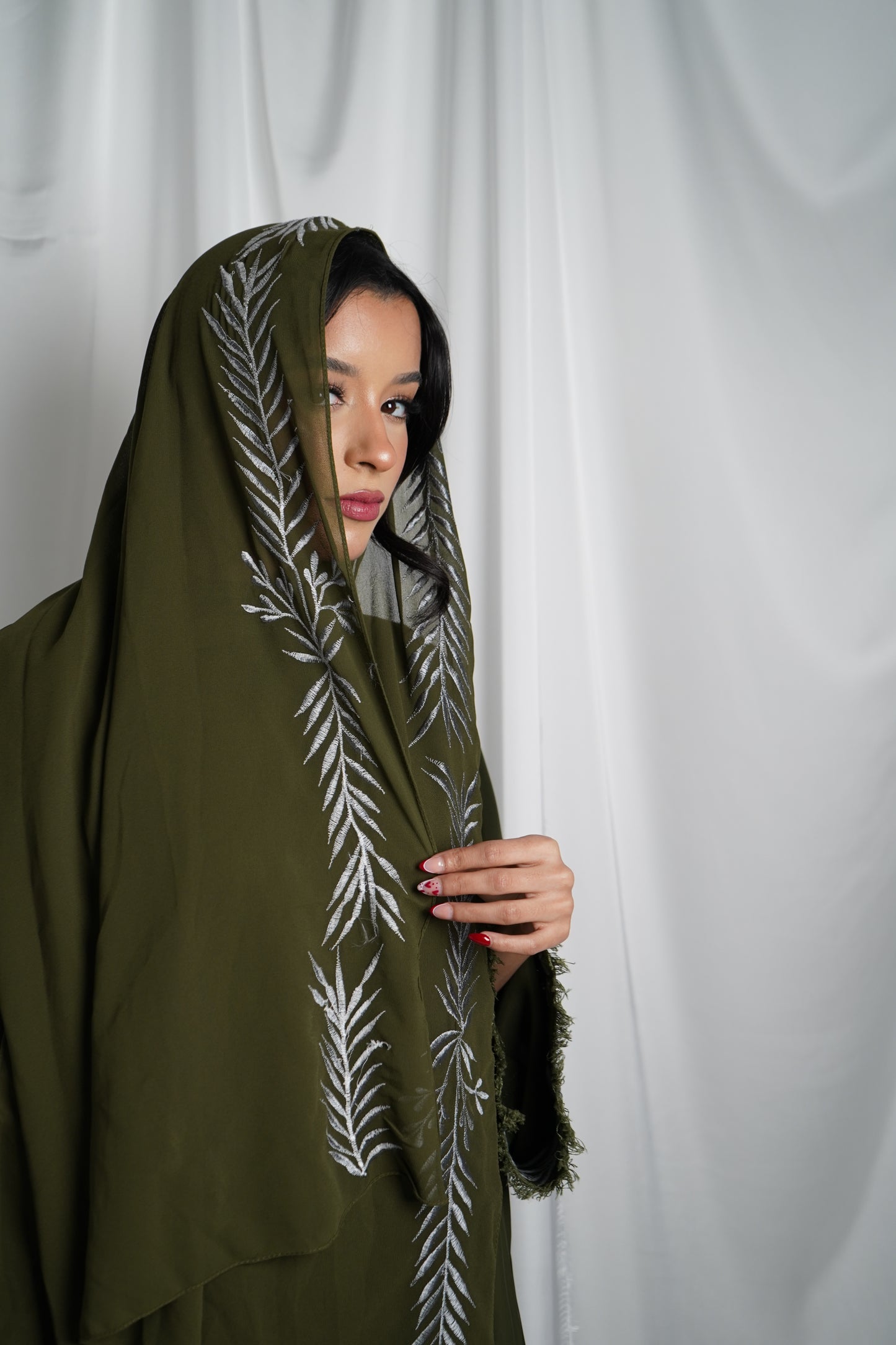 Filisteen olive embroidery closed abaya with matching embroidery hijab