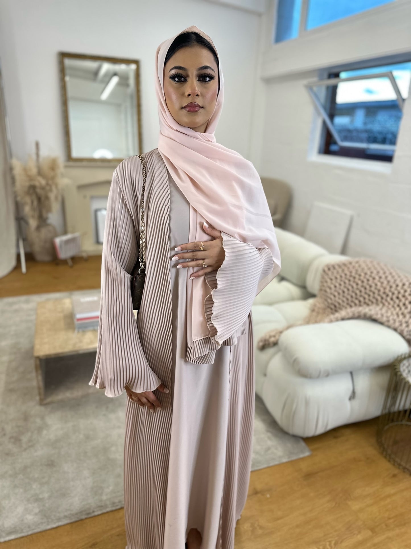 4 Piece Crinkled Abaya set safe green size 54 *ex display*