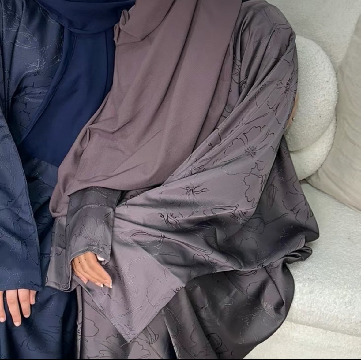 Inayaat Batwing Abaya ex display *ex display*