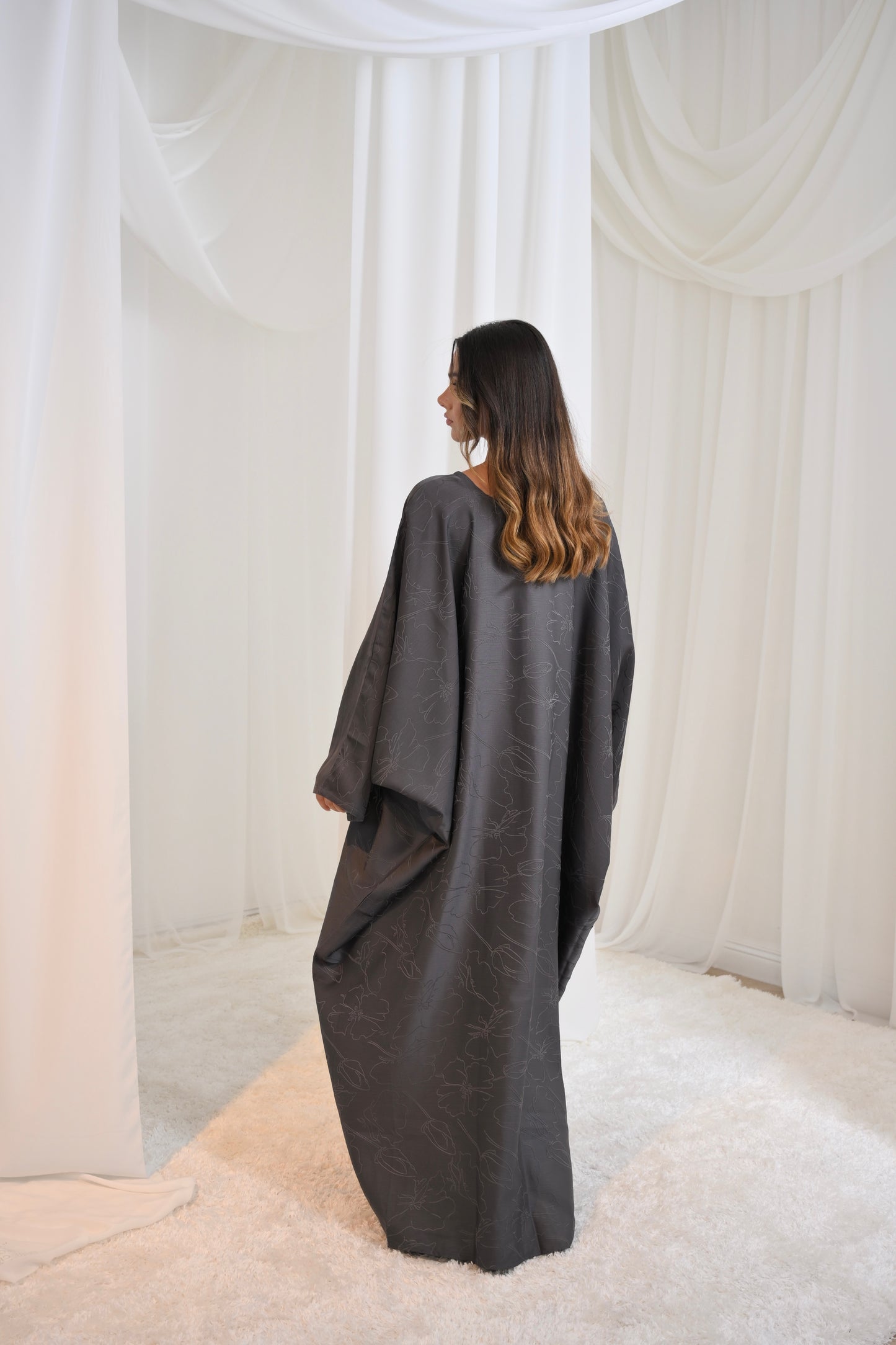Inayaat Batwing Abaya (Inner Belt)