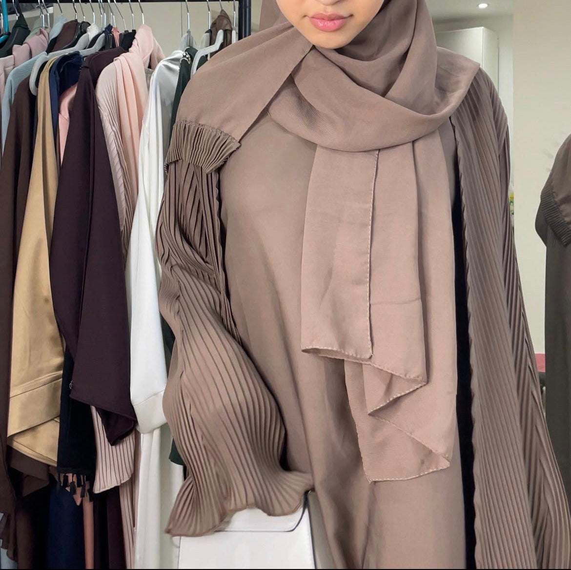 4 Piece Crinkled Abaya set safe green size 54 *ex display*