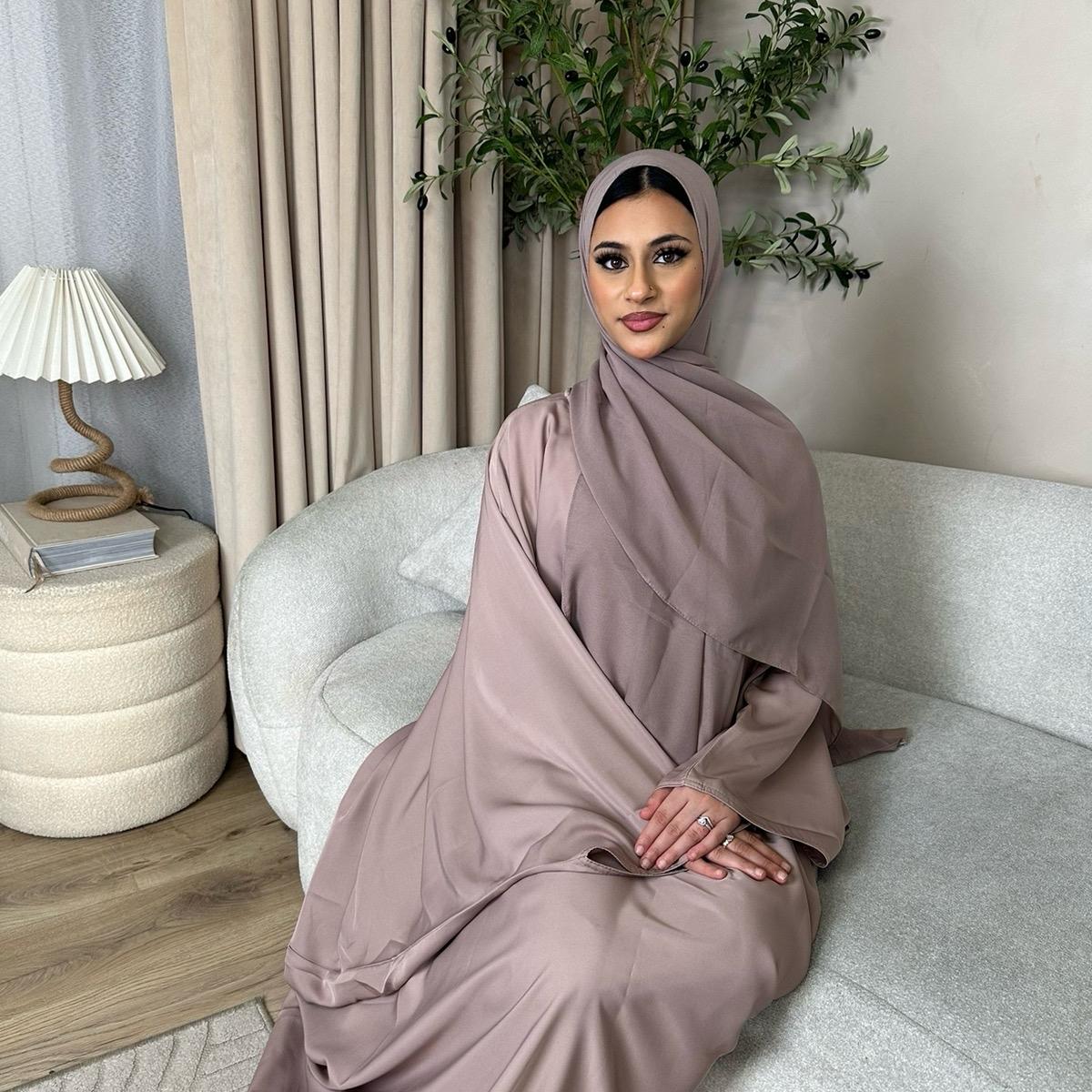 Batwing plain everyday abaya (inner belt)