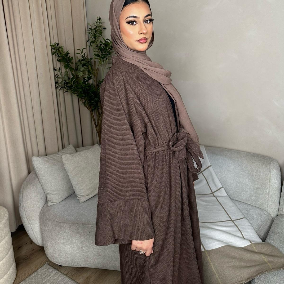 Corduroy Winter Open Abaya brown *ex display*