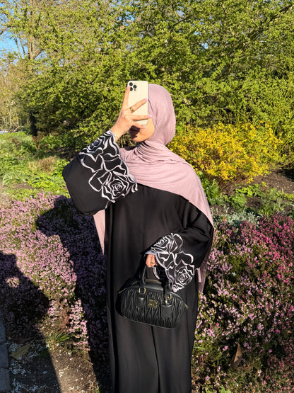 Rose closed abaya