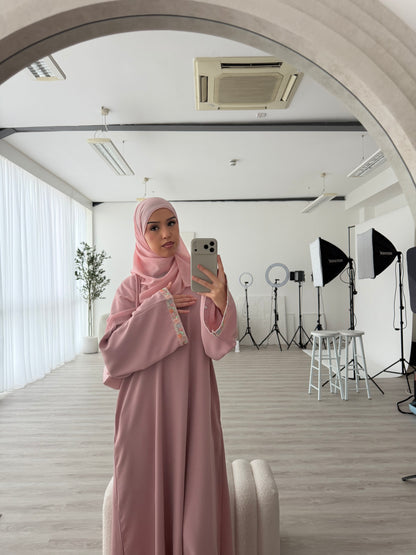 Hidaya lace closed embroidery abaya