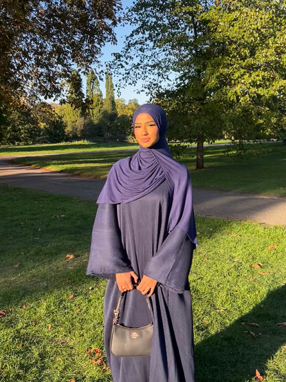 Ribbed closed autumn abaya