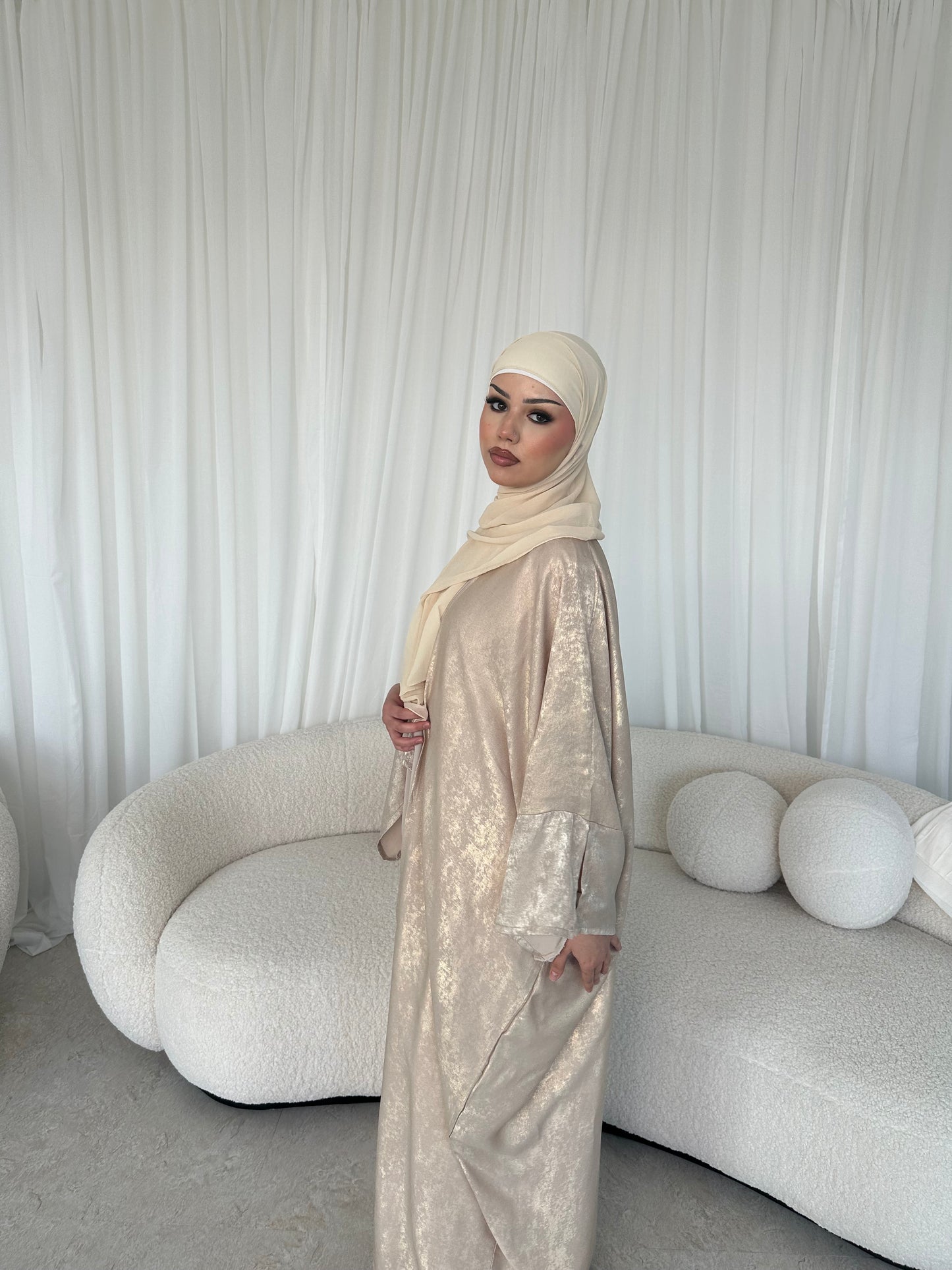 Esra Metallic Open Abaya