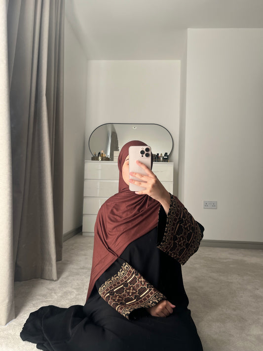 Tatreez 2.0 black closed nida abaya with brown embroidery