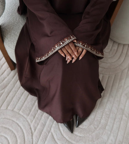 Goldar floral lace closed zoom abaya