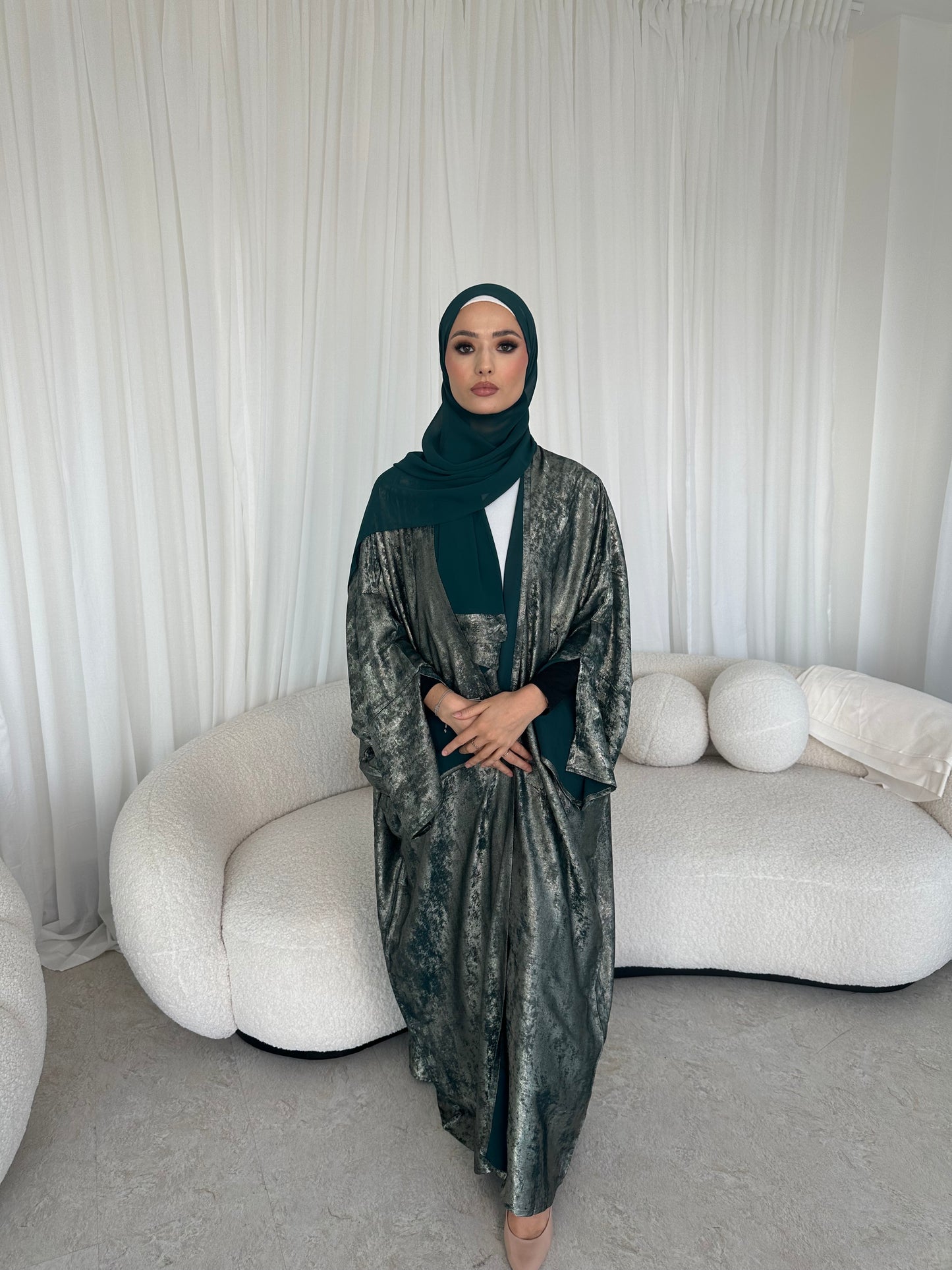 Esra Metallic Open Abaya