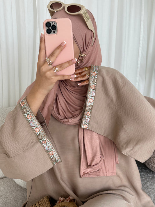 Goldar floral lace closed zoom abaya