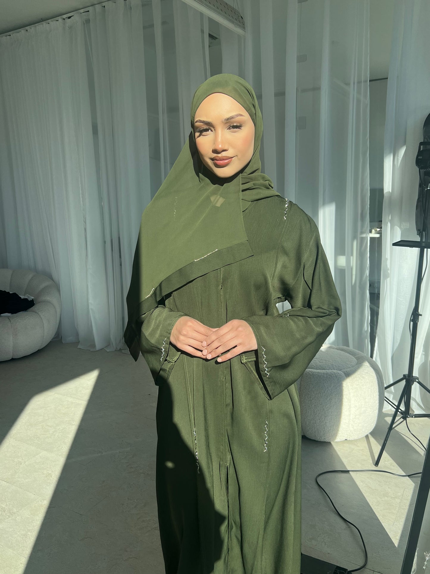 Sultan olive embellished buttoned abaya
