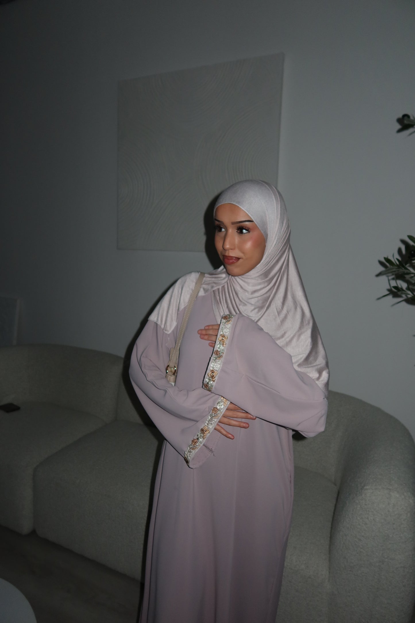 Hidaya lace closed embroidery abaya