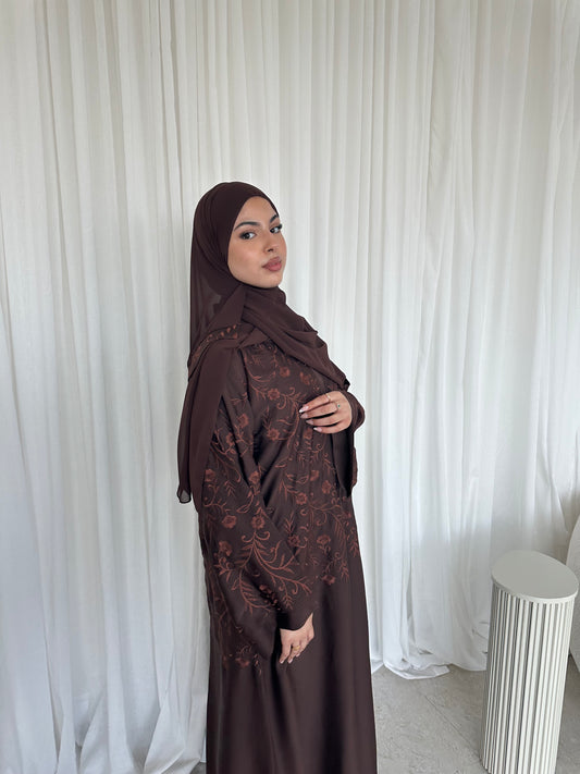 Anaaqa embroidery buttoned abaya